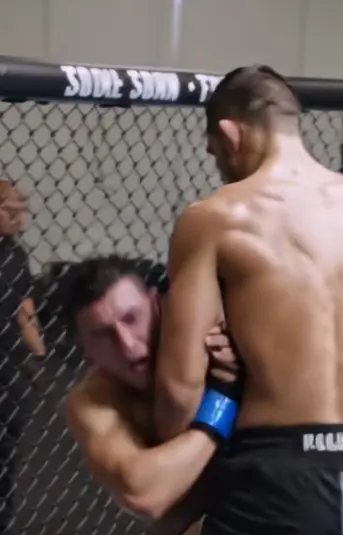 The Champion Kept the Choke Locked After the Bell — Then the Old Man in the Corner Stood Up