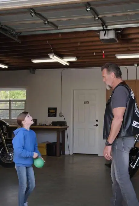 “THERE’S A CAMERA UP THERE,” THE NINE-YEAR-OLD SAID — EVERY BIKER IN THE CLUBHOUSE FROZE