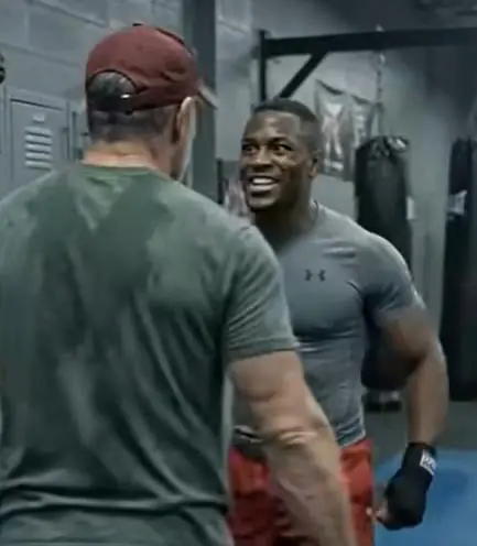 The Trainer Told the Janitor, “This Won’t Hurt” — Seconds Later, He Was Asking Him to Let Go