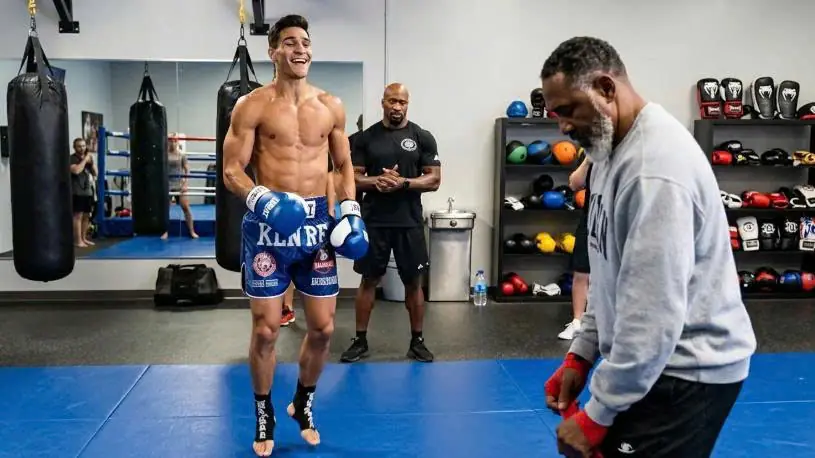 The Champion Picked the Wrong Man for a Friendly Spar — One Move Silenced the Whole Gym