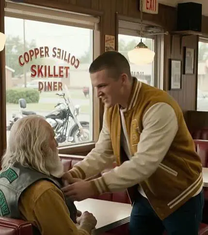 Waitress Saved an Elderly Biker From Teen Bullies — Two Hours Later, Hundreds of Motorcycles Surrounded the Diner