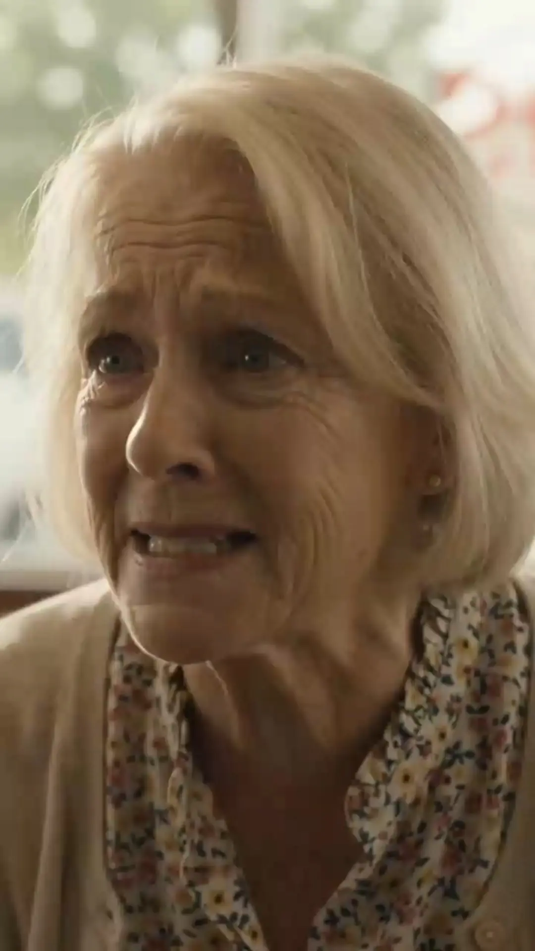 The Widow Who Walked Into a Diner and Found Her Family
