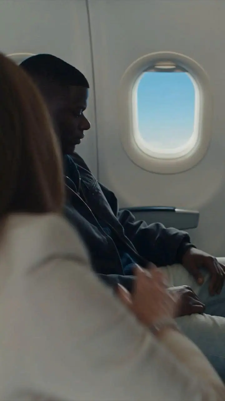 She Stole My First-Class Seat And Spilled My Coffee While The Flight Crew Ignored My Ticket