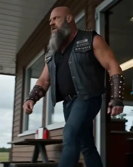 A Little Girl Asked The Biker With The Wolf Patch For Help — Then He Learned Who Her Mother Was