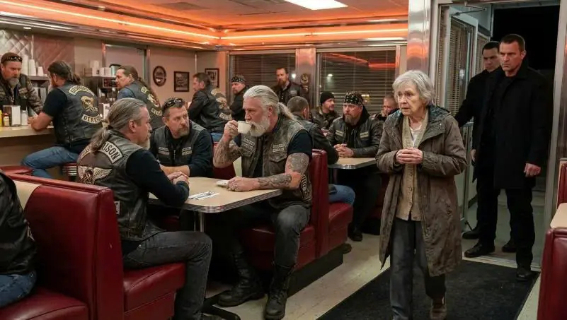 “Can I Hide Here?” an Old Woman Asked a Hells Angel — Then He Stepped Between Her and Two Men in Suits
