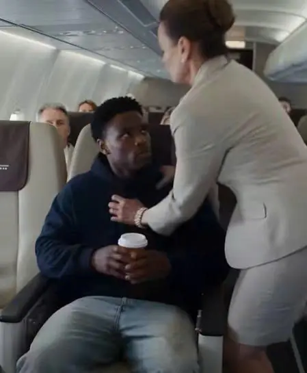 She Stole My First-Class Seat And Spilled My Coffee While The Flight Crew Ignored My Ticket
