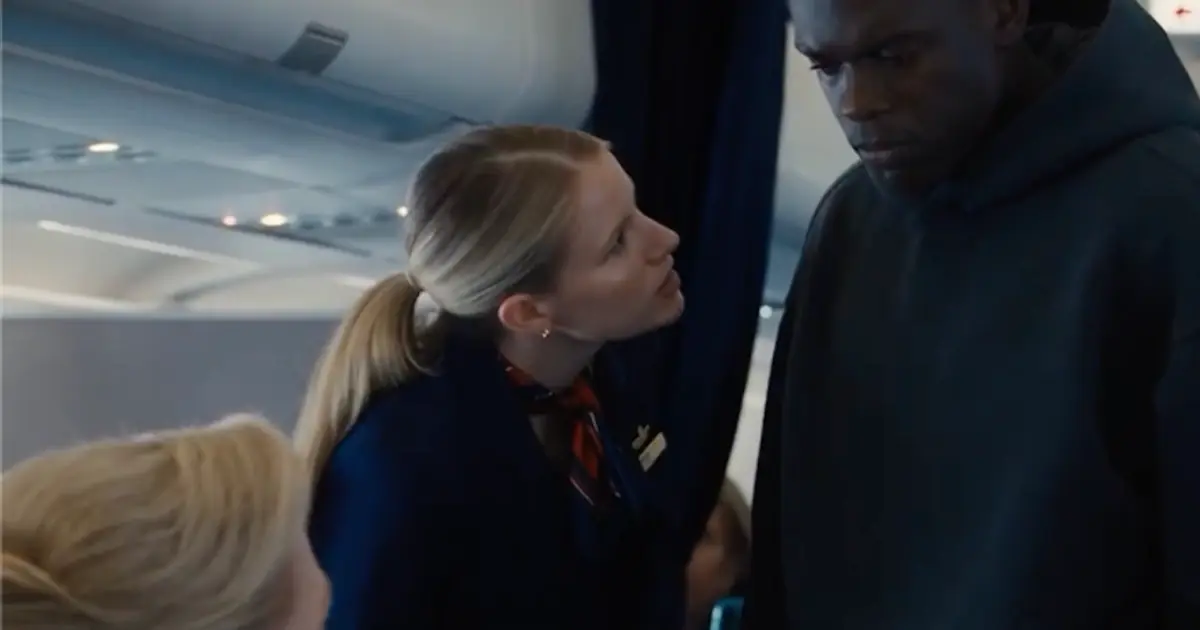 She Stole My First-Class Seat And Spilled My Coffee While The Flight Crew Ignored My Ticket